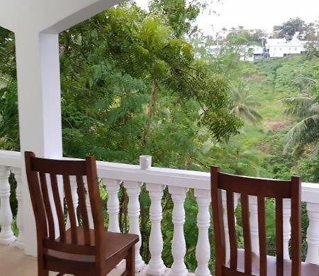 Hill Bottom Accommodation Suva Luaran gambar